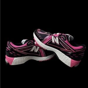 NIB New Balance 1906R Shoes Womens Size 9 Pink Black Running Sneakers U1906RMD
